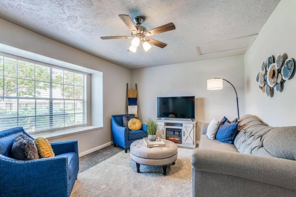 Mpressive Hideaway! Villa Grand Prairie Exterior photo